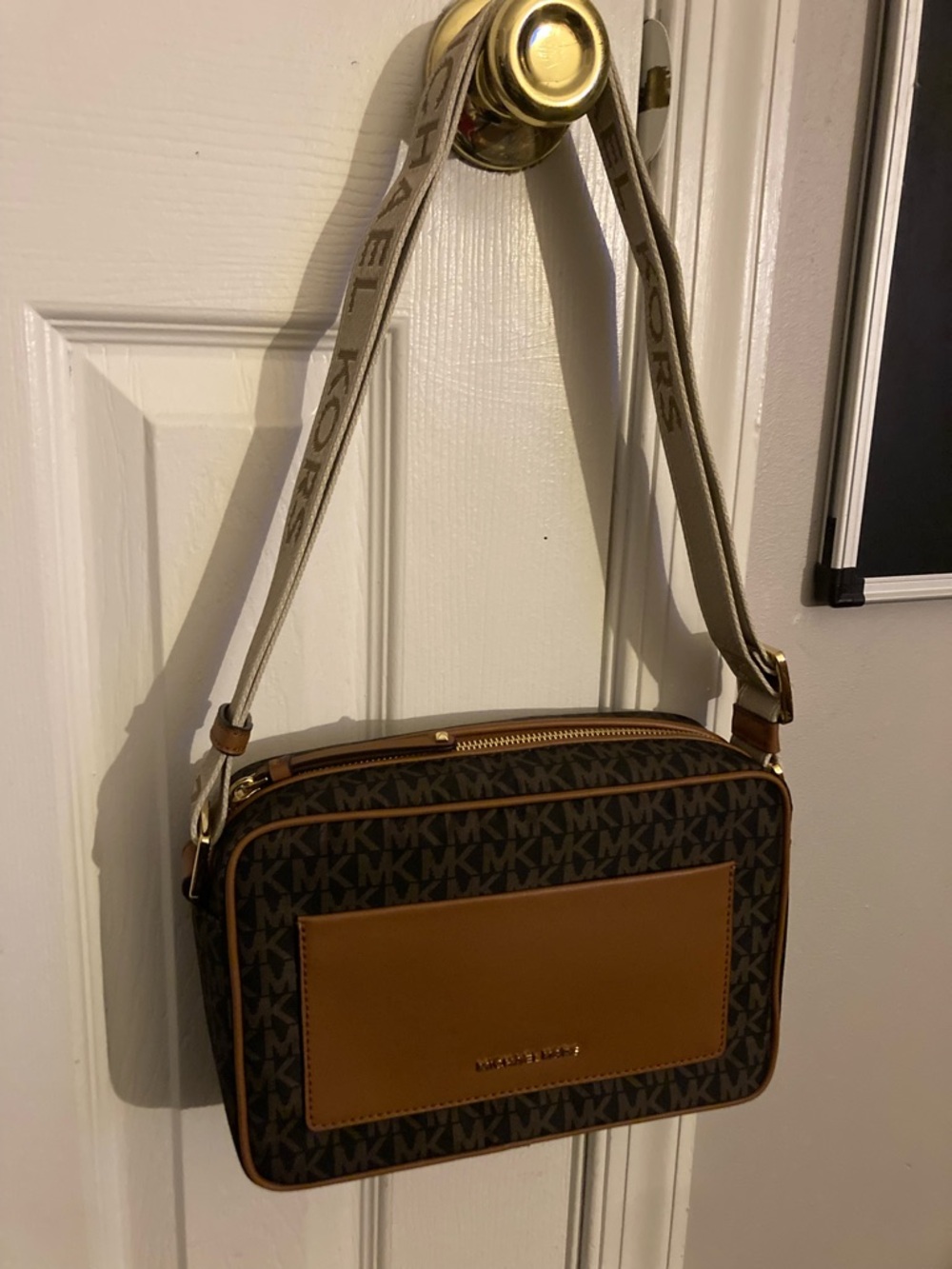 Michael Kors Brown and Tan MK Signature Logo design bag NWOT - Picture 7 of 7